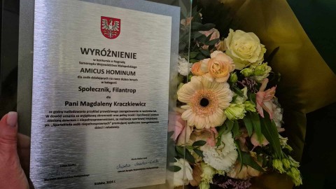 Nauczycielka Zespołu Szkół w Czchowie wyróżniona w konkursie o Nagrodę Samorządu Województwa Małopolskiego .